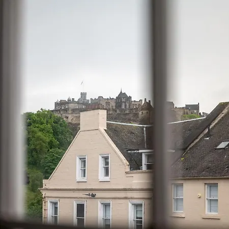 City Apartment アパート *