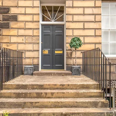 Georgian Gem In The New Town Edimburgo