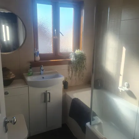 Edinburgh- 2 Double Available * エディンバラ
