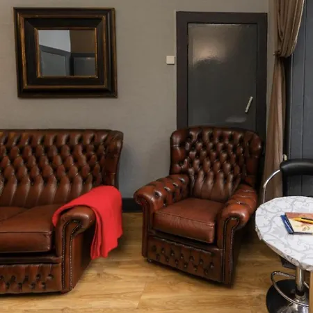 Cozy By Holyrood Palace Edinburgh