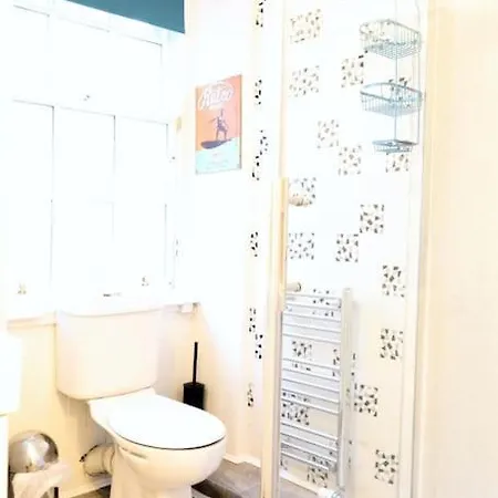 Stylish 1 Bed Flat On Royal Mile Oldtown# Daire Edinburgh