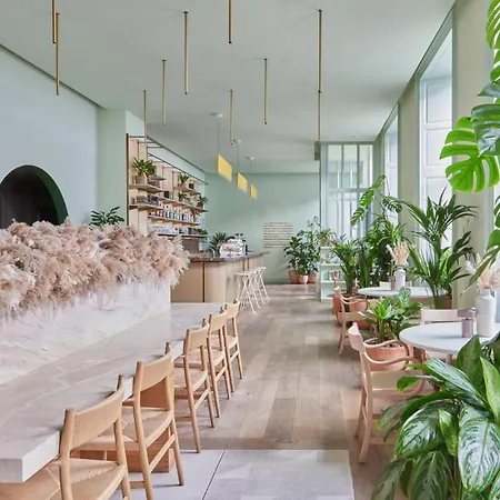 ホテル エデン ロック 4*