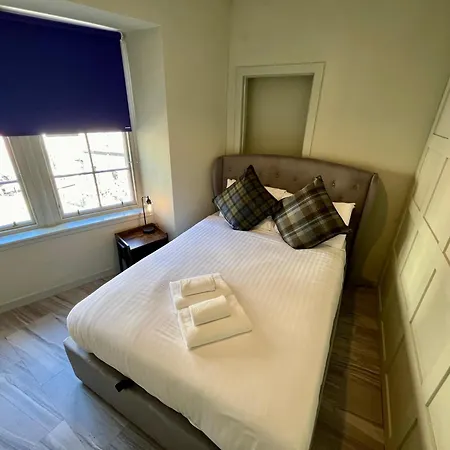 Boutique Castle View 3 Bedroom إدنبرة