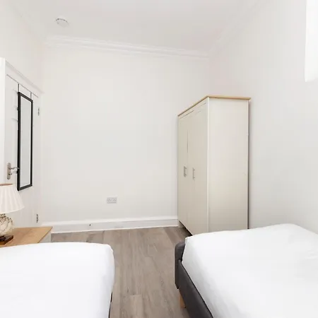 Argyl - Charming 2 Bedroom On Thistle Street *