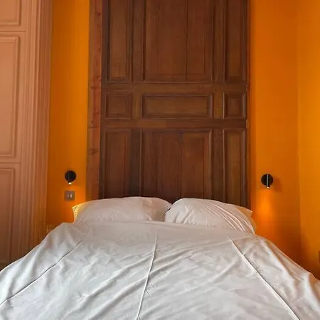 Lovely Old Town Apartment