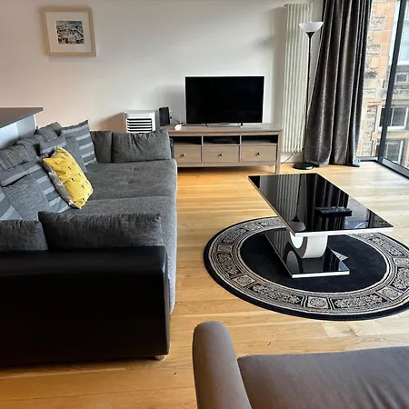 Apartment Executive Quartermile Near To Castle University With Park View