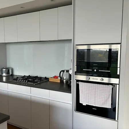 Executive Quartermile Near To Castle University With Park View Edinburgh