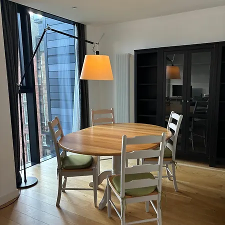 Executive Quartermile Near To Castle University With Park View * Edinburgh