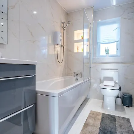 Fab Centre Flat