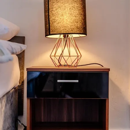 Fab Centre Flat *