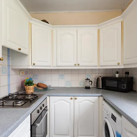 Apartment Stunning 2 Bed Free Parking
