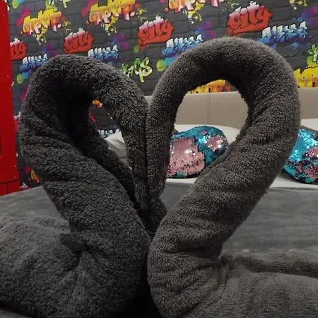 Modern 3bhk Near Zoo