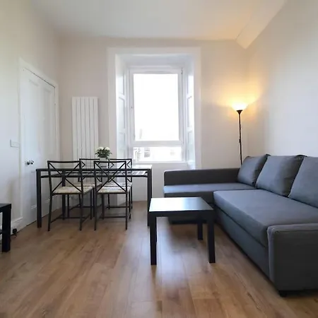 Modern Centre In Hub *