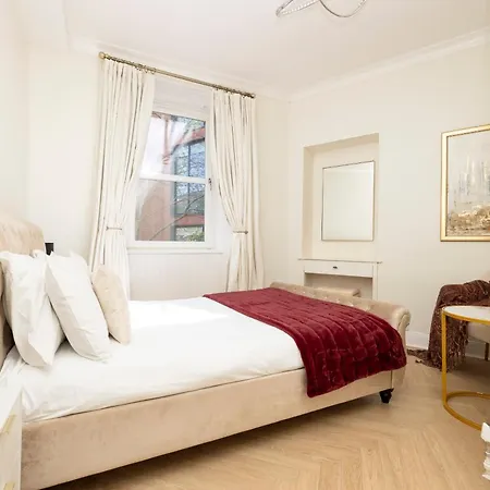 City Centre Modern Flat For 2 Adults And 1 Child Apartment