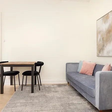 Apartment City Centre Modern Flat For 2 Adults And 1 Child Edinburgh