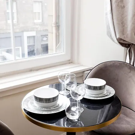 Haymarket Modern Flat For 2 Guests エディンバラ