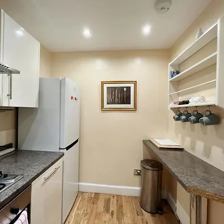Centre 2 Bedroom Close To Castle&university * Edimburgo