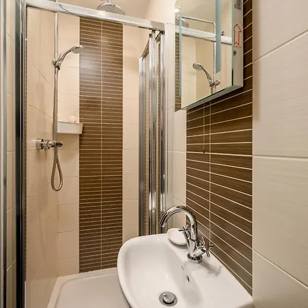 Pensjonat Adam Drysdale House 3*
