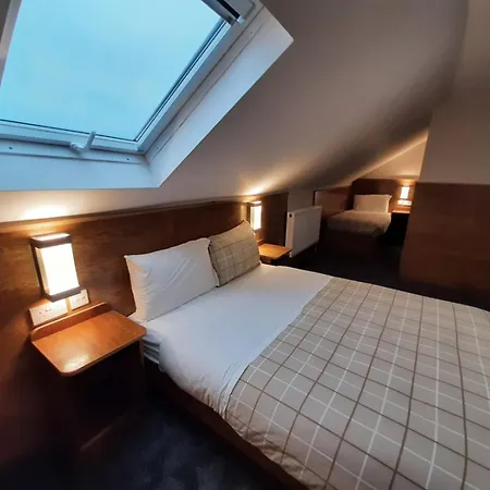 بيت ضيافة Adelphi 3*