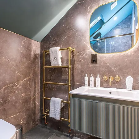 The Coach House Апартаменты Эдинбург