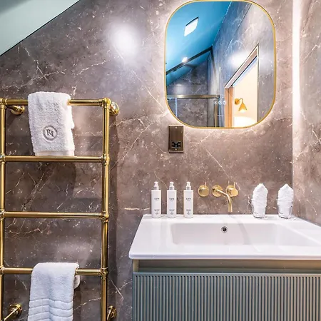 Апартаменты The Coach House Эдинбург