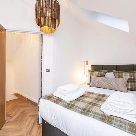 Апартаменты The Coach House *