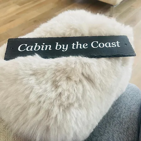 By The Coast * إدنبرة