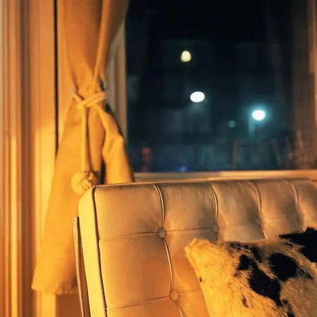 Designer Flat By Castle Edinburgh