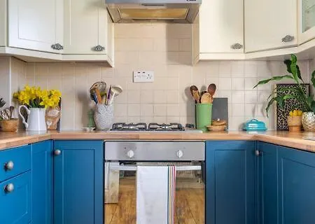 Peace In The * 에든버러