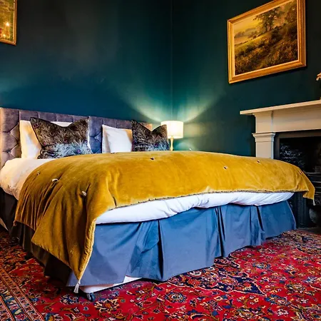 לינה וארוחת בוקר Six Brunton Place 5*