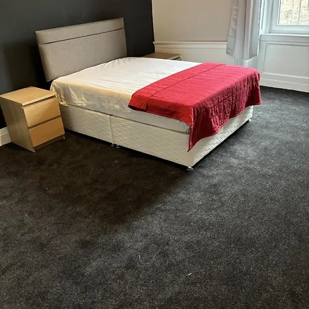 Apartment Centre 2- 3 Bedroom Edinburgh