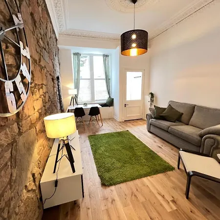 Stunning Refurbished Main Door Marchmont *