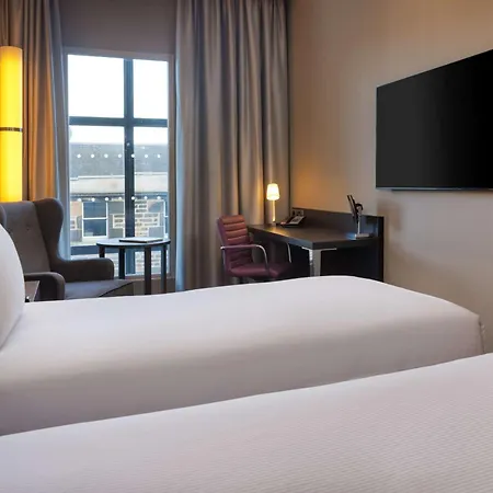 Doubletree By Hilton Centre