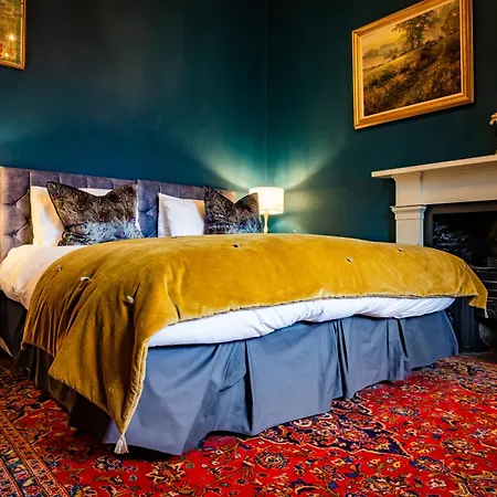 Six Brunton Place 5*