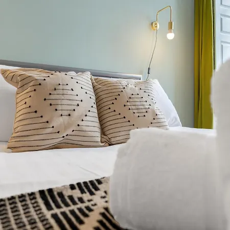 Gorgeous, Cozy 2br Royal Mile-old Town 아파트 *