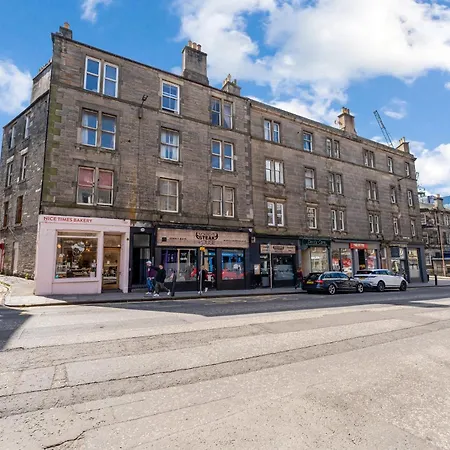 公寓 Central, Cozy 2br-1ba-haymarket - With Parking 爱丁堡