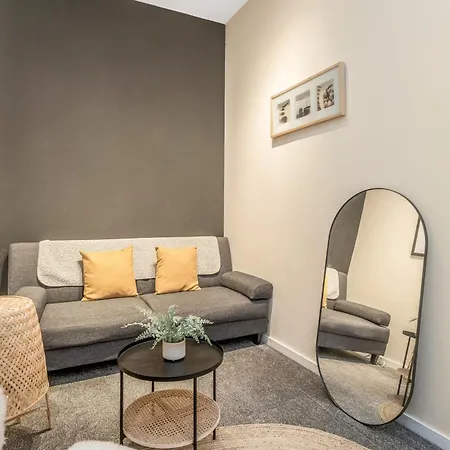 Апартаменты Beautiful Designer 2 Bed 2 Bath Old Town - Parking *