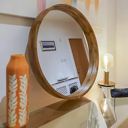 Beautiful Designer 2 Bed 2 Bath Old Town - Parking Эдинбург