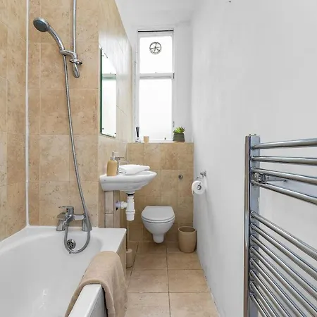 Gorgeous Centre Pad, 2 Bedrooms Эдинбург