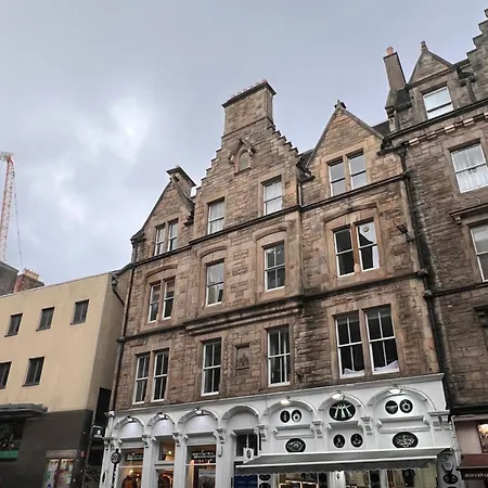 John Knox's On Edinburgh's Royal Mile Apartman