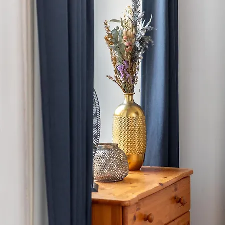 شقة Bright And Quiet 1 Bedroom Apartment, Close To Haymarket *