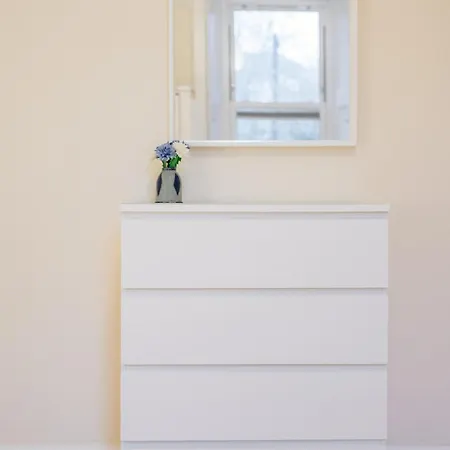 Delightful Ground Floor Newington Flat *