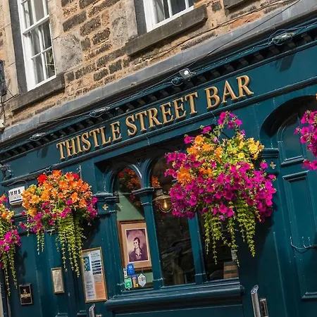 The Cobbled Rider شقة