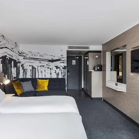 Radisson Blu Hotel, Centre 4* אדינבורו