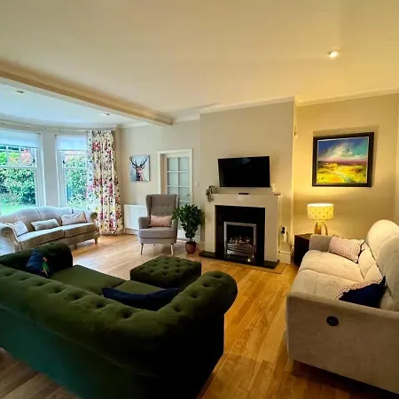 Amulree, * Edinburgh