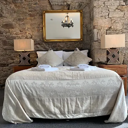 Royal Mile Balconies By The Castle Apart Otel