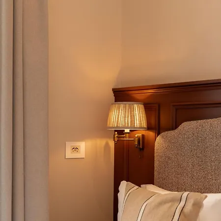 Hotel Moment George Iv Bridge