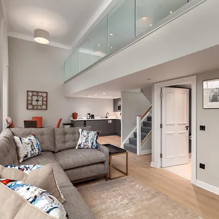 Destiny Scotland George Iv Edinburgh