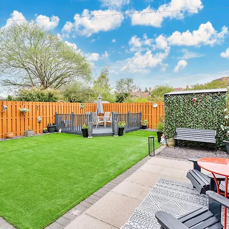 Crewe - Modern 2 Bedroom, Free Private Parking And Garden إدنبرة
