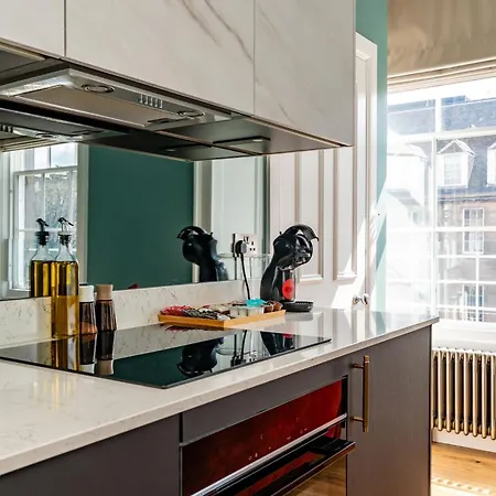 Апартаменты Dragon Luxury At 9 Albyn Place Эдинбург